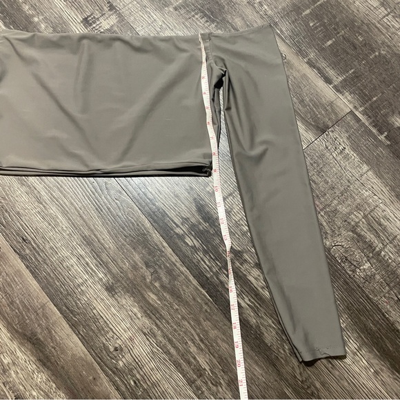 Zara The Shoulder Cropped Top - Picture 3 of 5